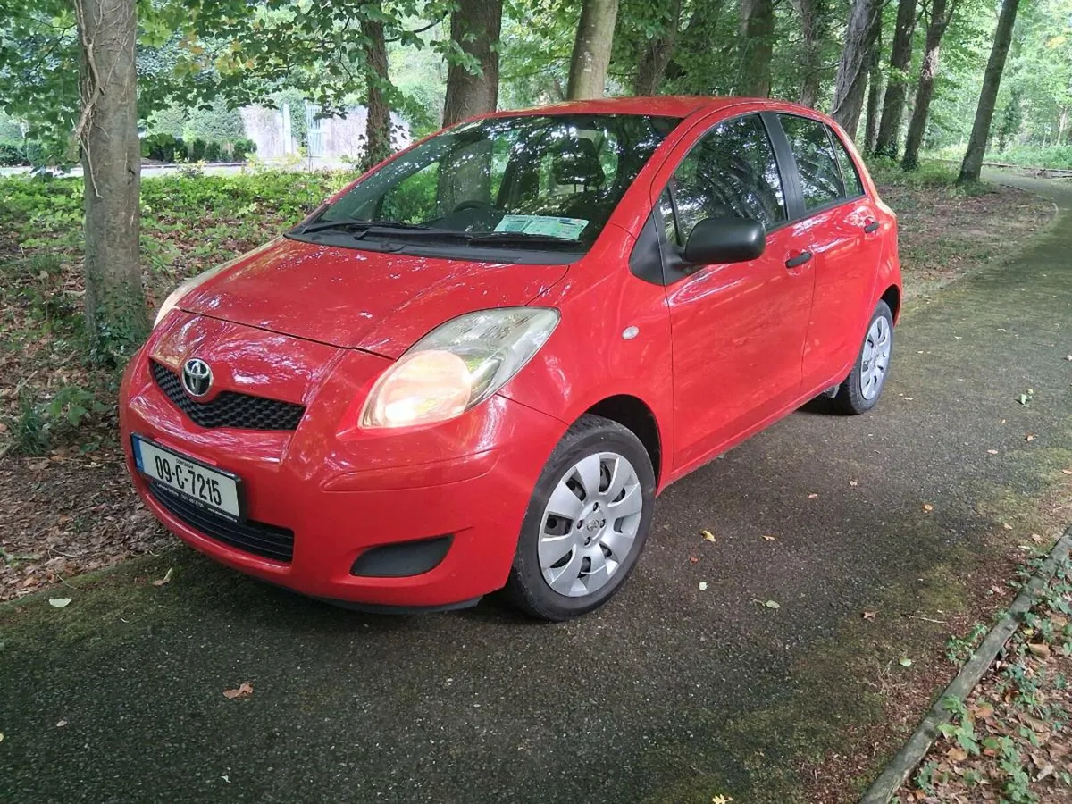 Stunning Yaris. NCT to Nov '26. Only 88k miles. - Image 3
