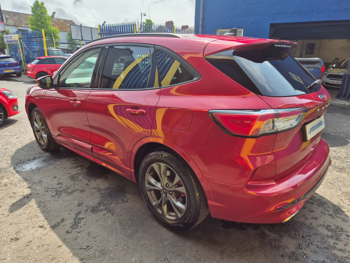 Ford Kuga 2021 - Image 3