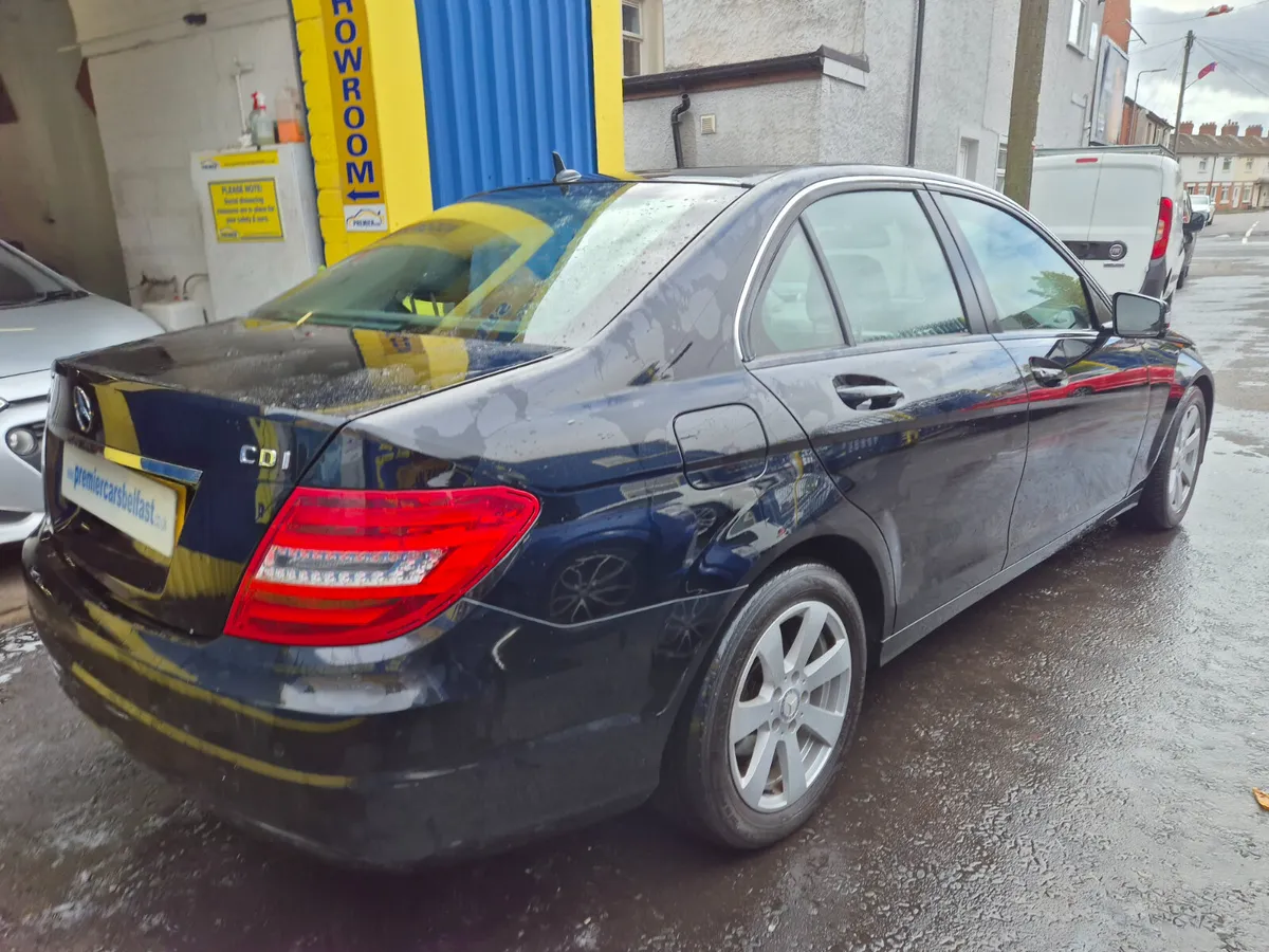 Mercedes-Benz C-Class 2012 - Image 2
