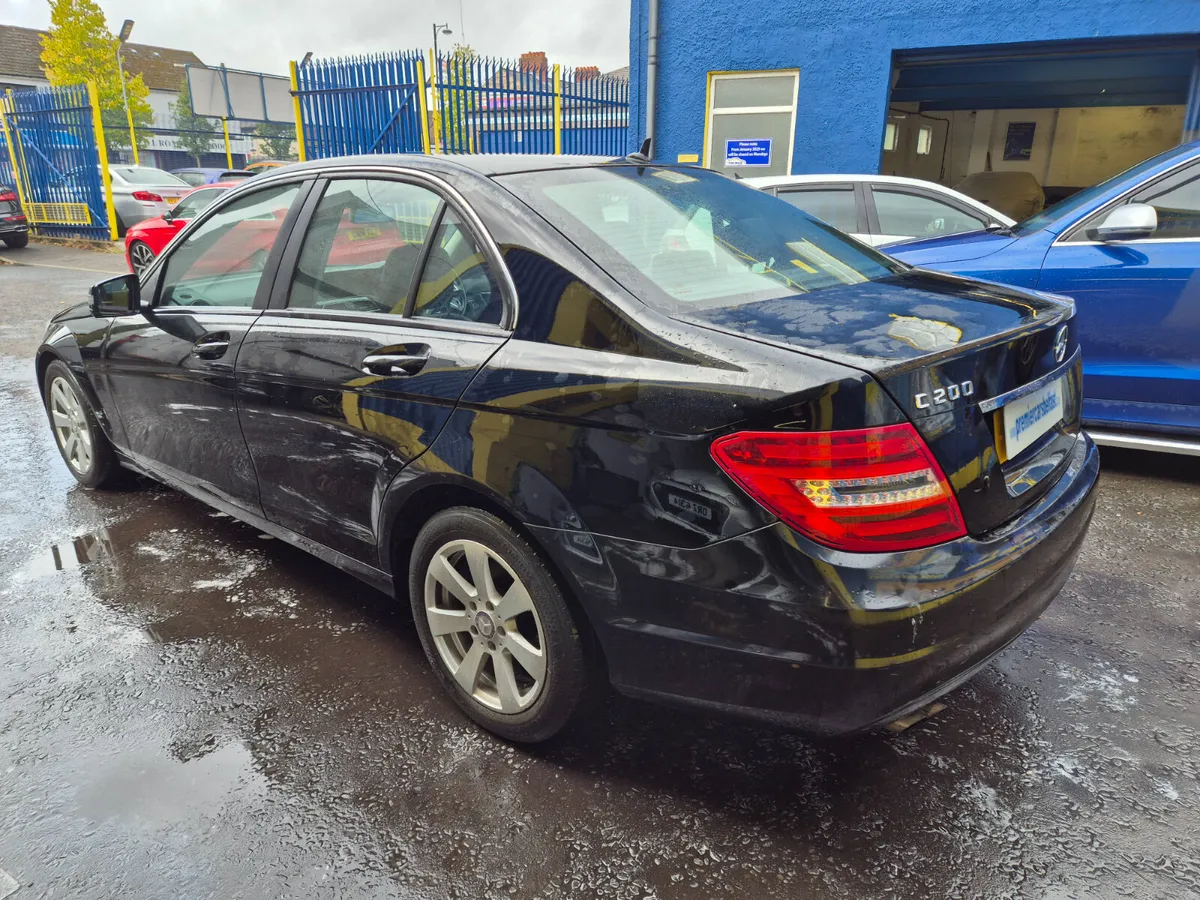 Mercedes-Benz C-Class 2012 - Image 3