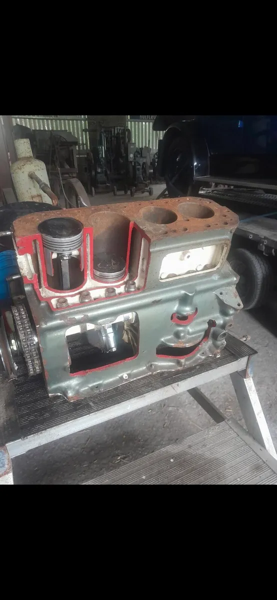 Austin cut away engine - Image 2