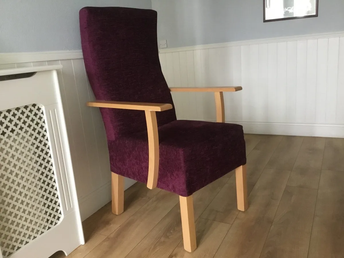 Orthopaedic Chair - Image 3