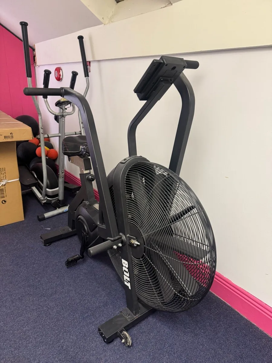 Gym equipment - Image 1