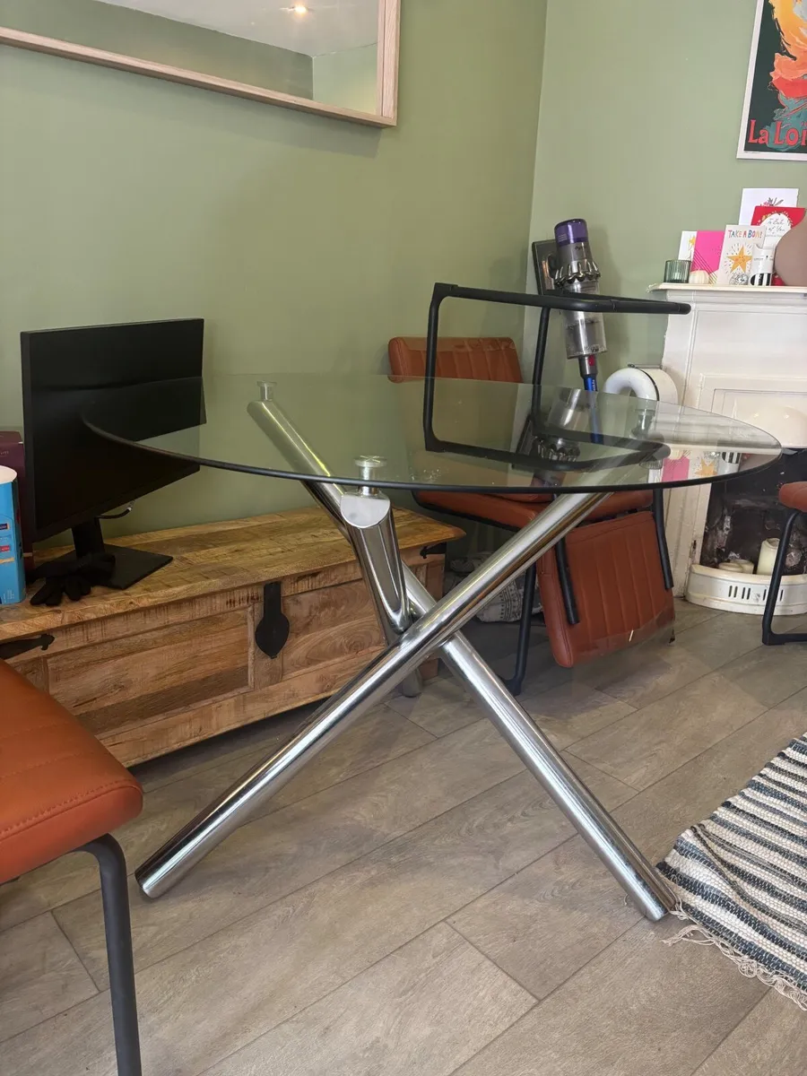 Glass table - Image 4