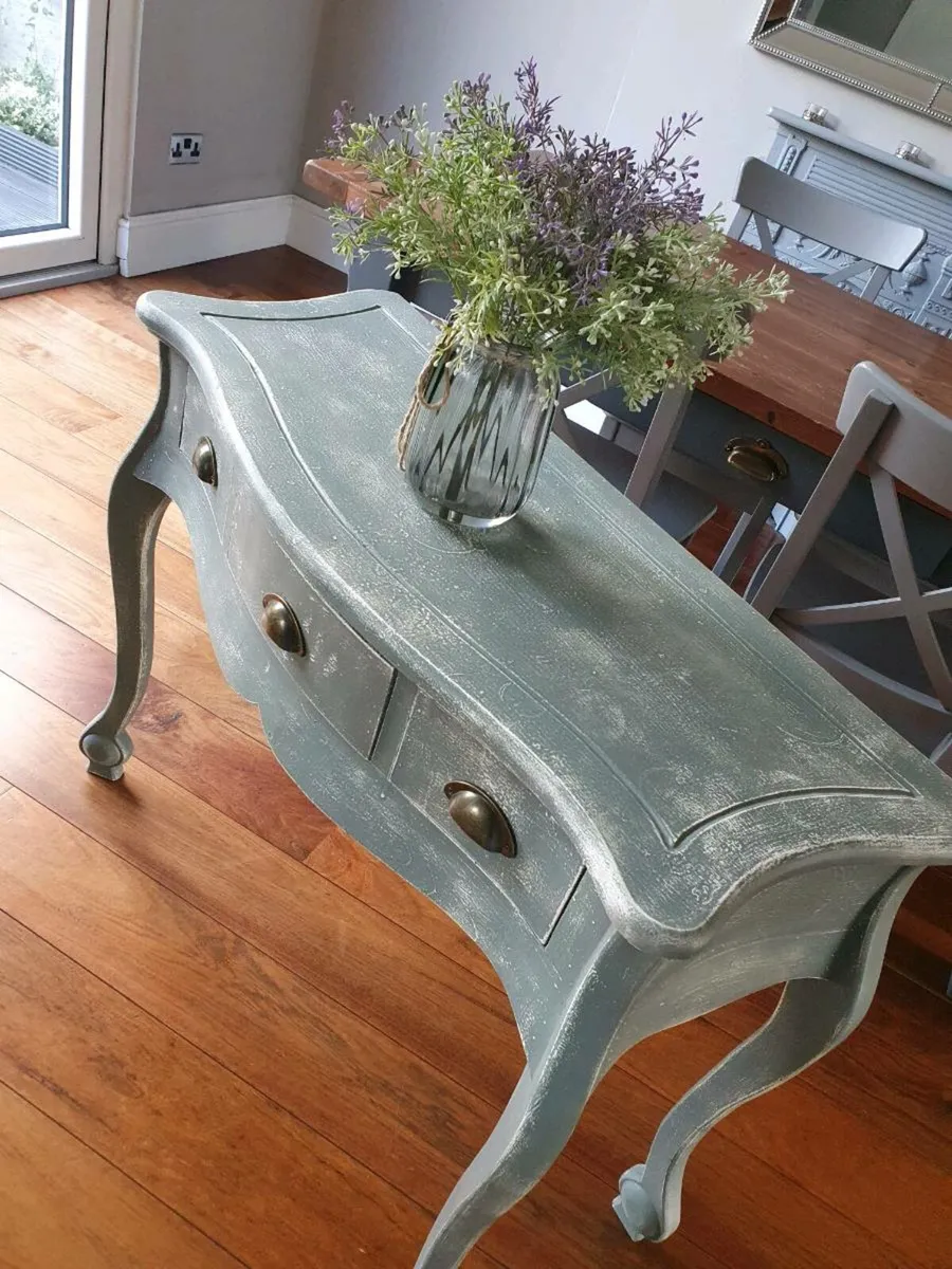 3 drawer console table - Image 1