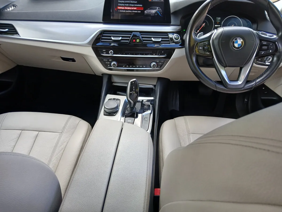 🆕️2019 BMW 5-Series 530e SE Auto  Hybrid🆕️ - Image 4