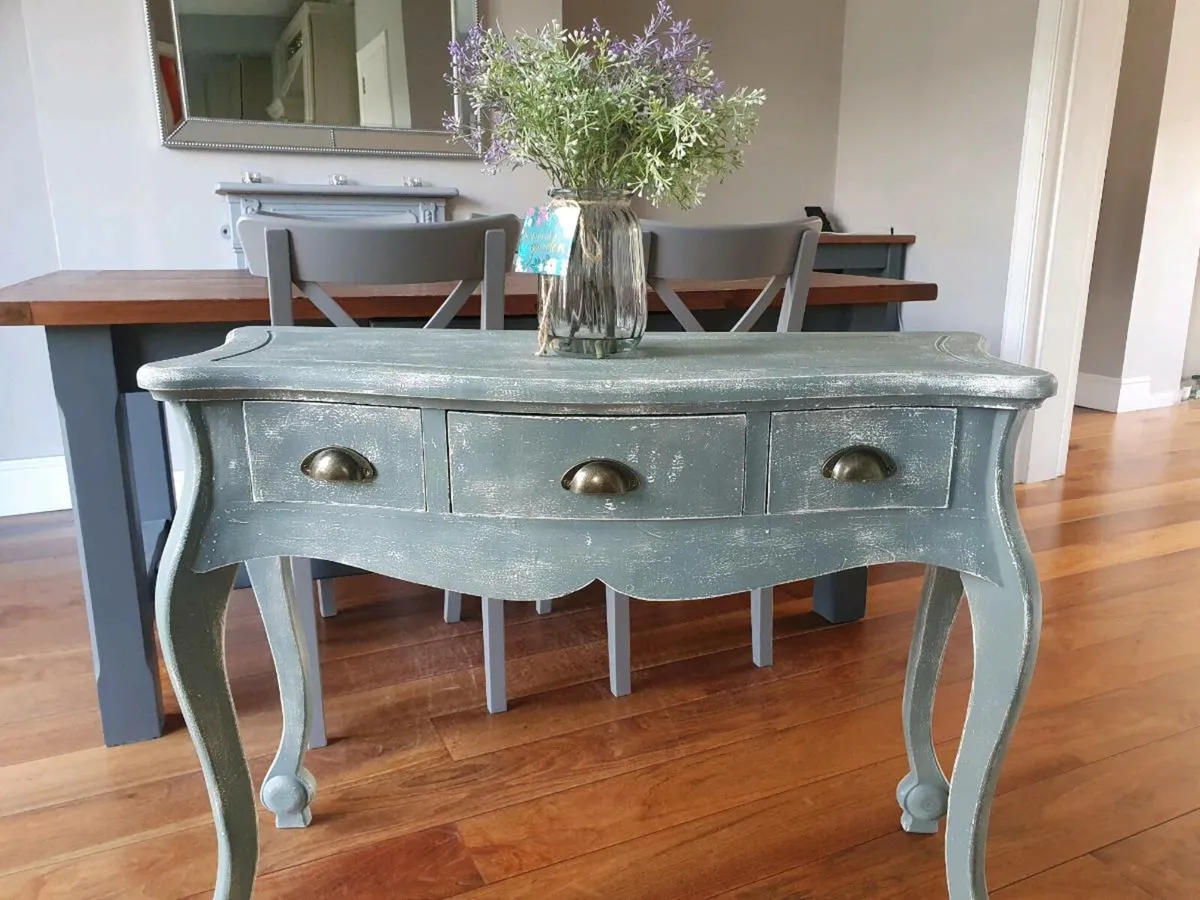 3 drawer console table - Image 3