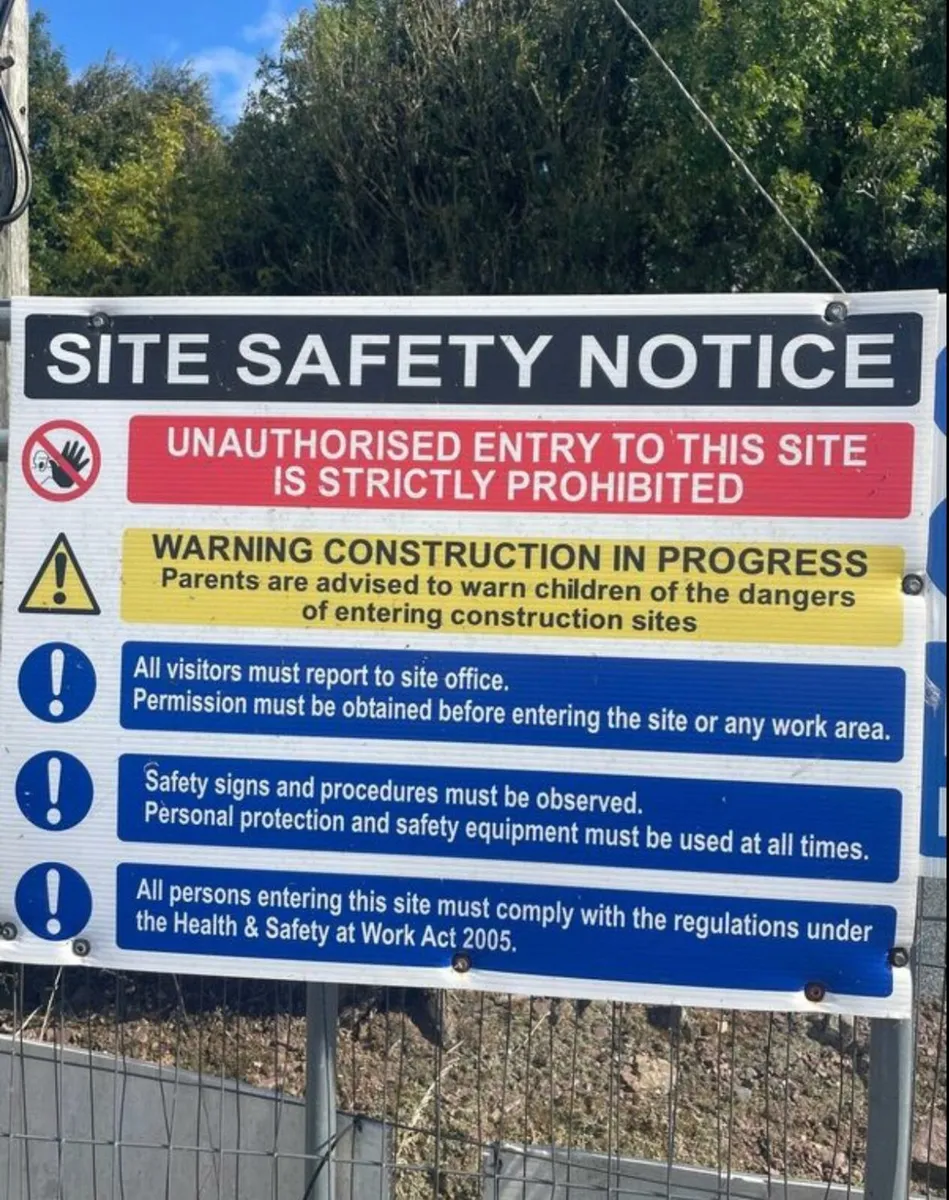 Safety signs - Image 1
