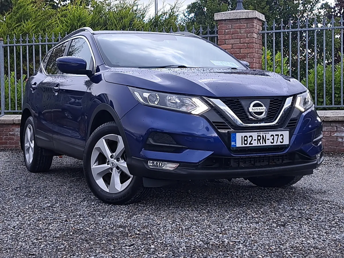 Nissan Qashqai SV Premium 1.5 Diesel with Moonroof - Image 1