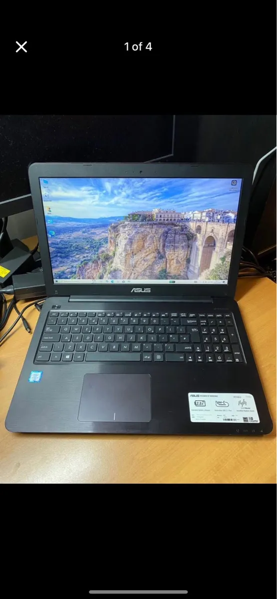 Asus laptop i7 pro 8-256 windows - Image 1