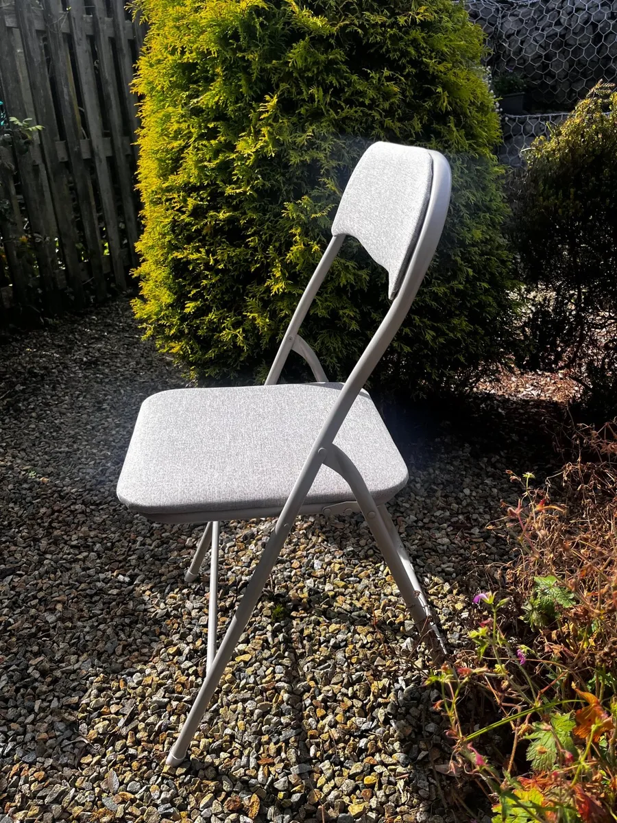 20x Padded folding chairs in grey - Image 3