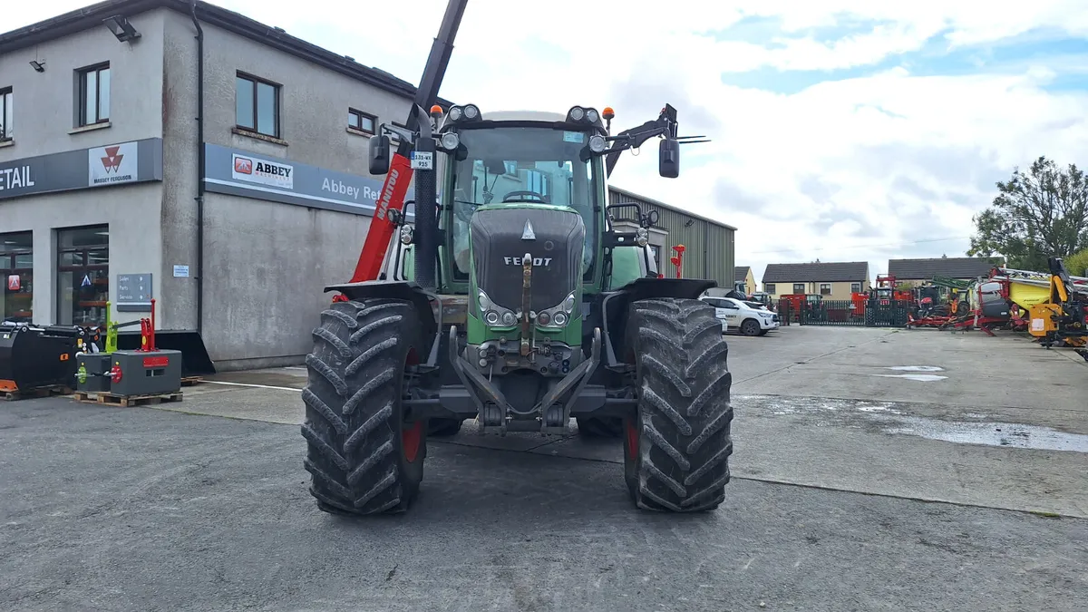 Fendt 828 - Image 3