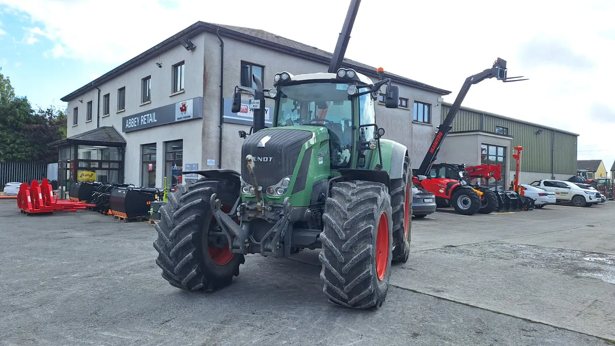Fendt 828 - Image 4