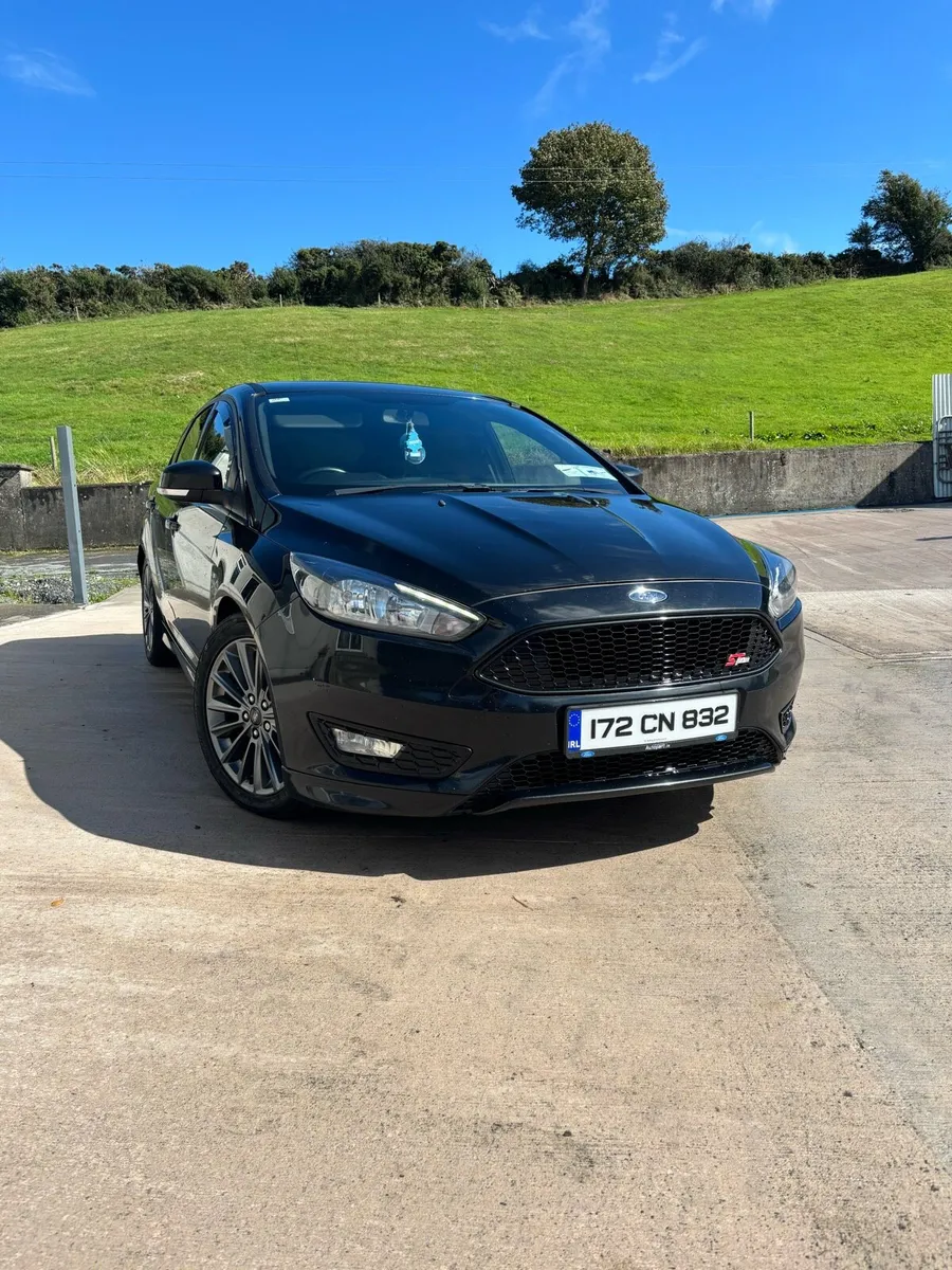 Ford Focus St Line 1.5L Diesel Manual - Image 2