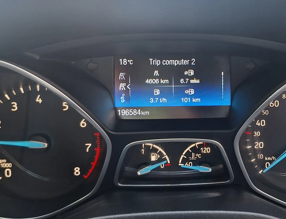 171 Ford Focus 1.0 Zetec Ecoboost NCT & Tax - Image 2