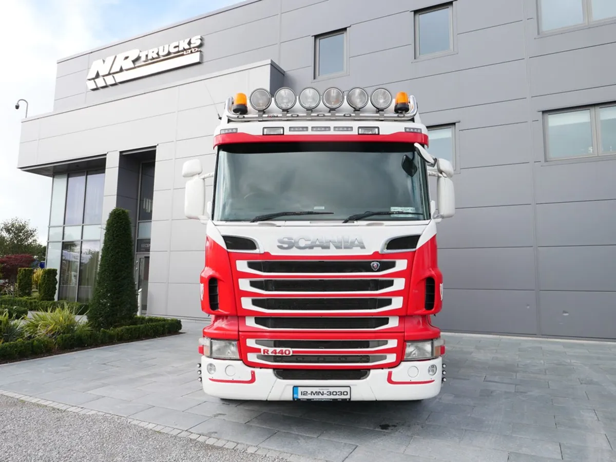 Scania R440 Highline 6x2 Tag Axle  Manual Gearbox - Image 2