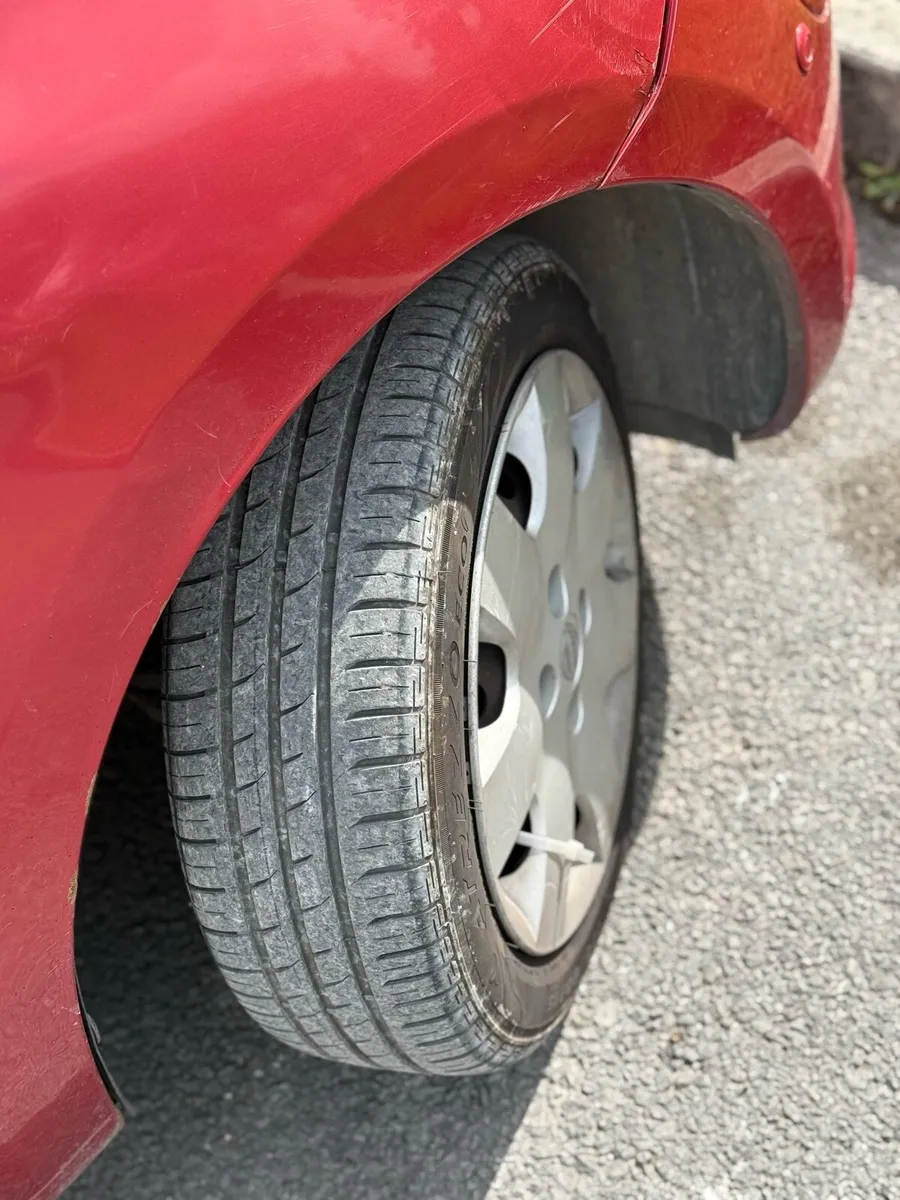 Car - Image 3
