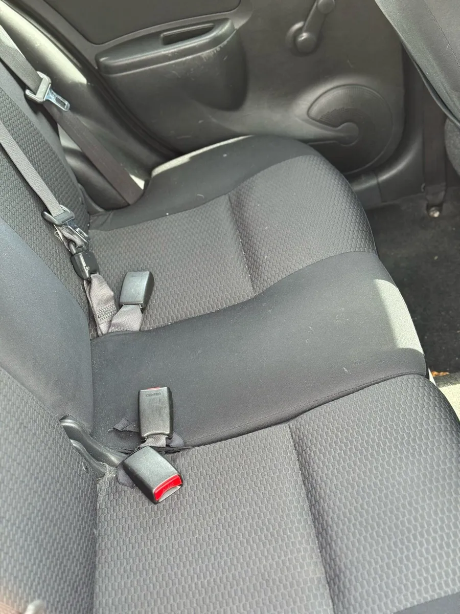 Car - Image 4
