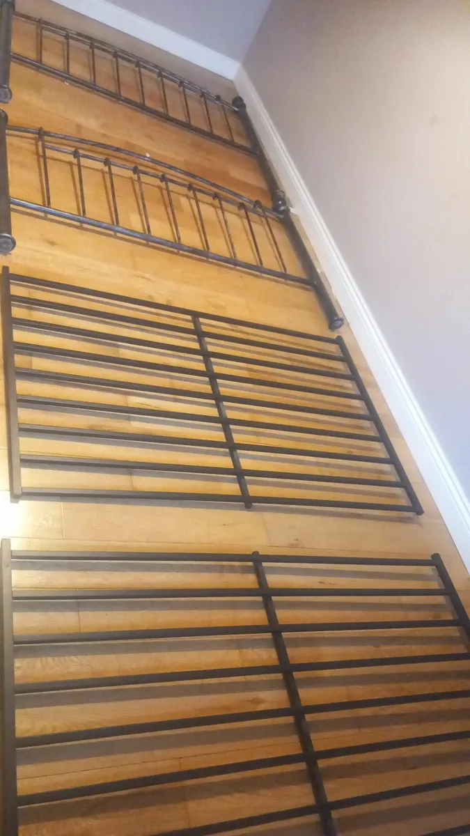 Double Bed medium weight metal. Strong frame. - Image 4