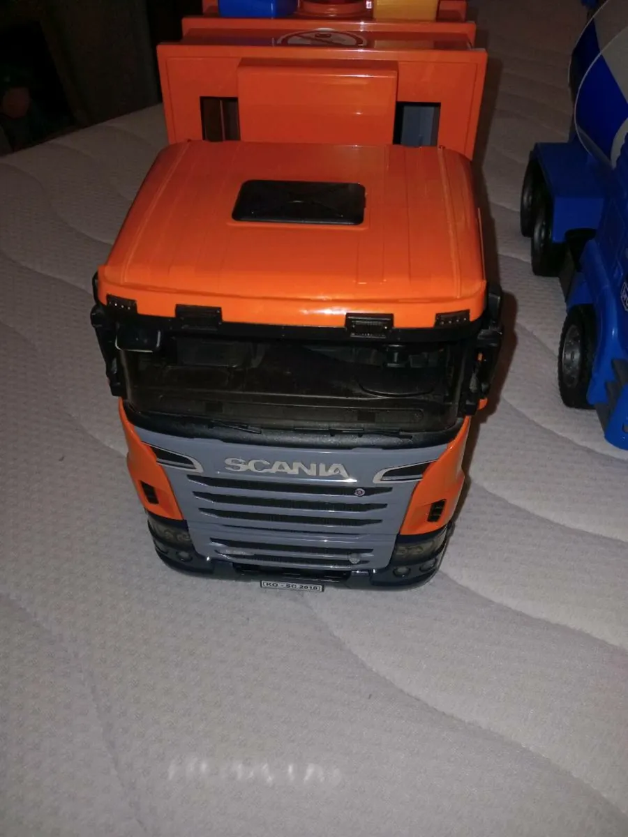 Bruder Trucks - Image 2