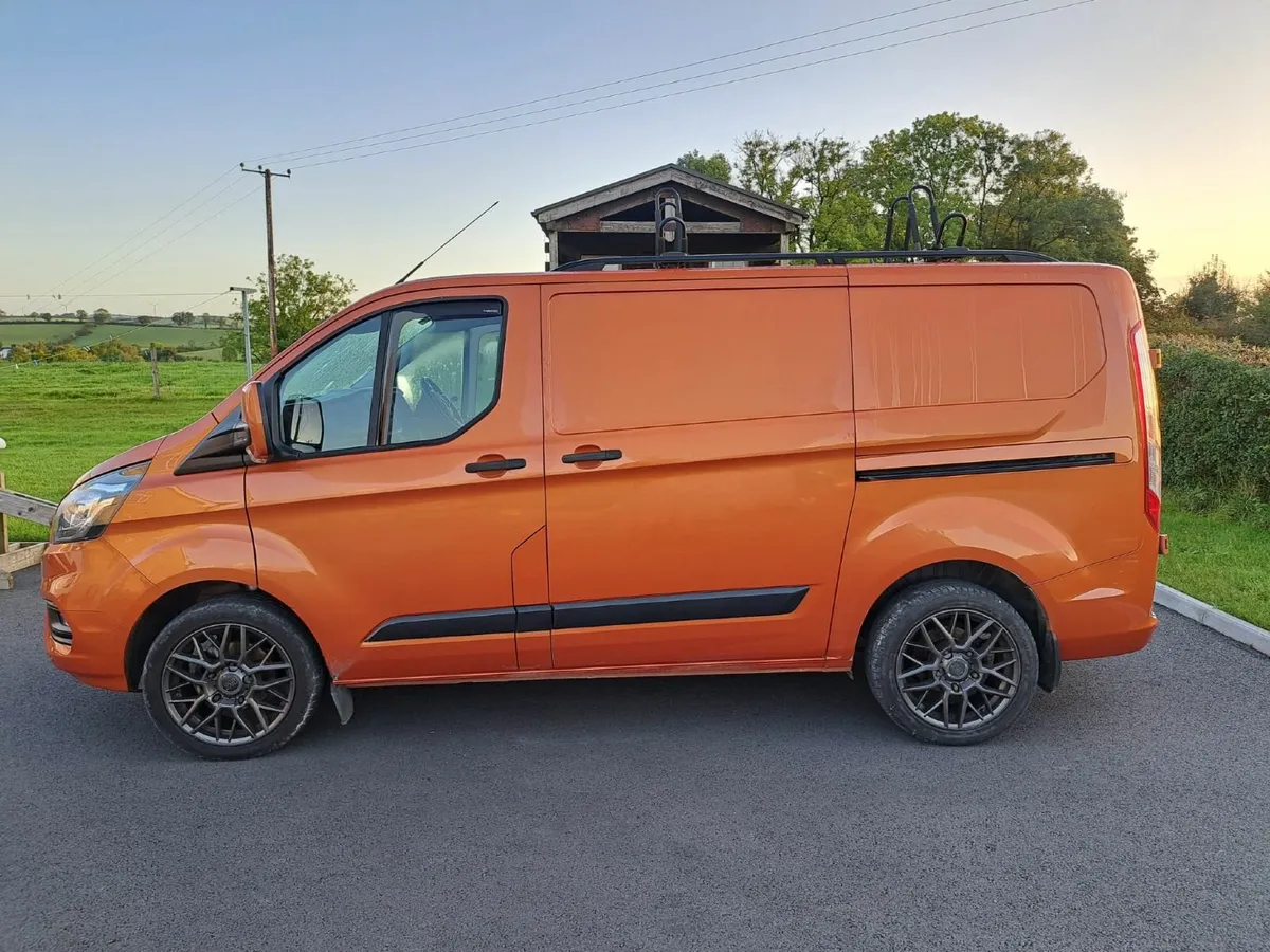 Ford Transit Custom 2019 - Image 2