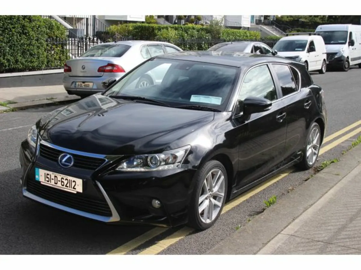Lexus CT 200H Advance - Image 4