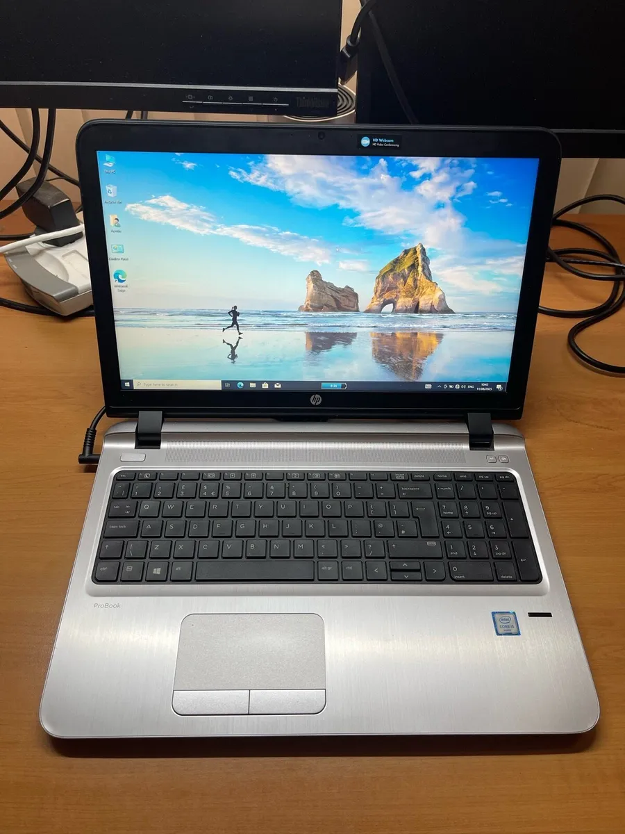 Hp laptop i5 pro 8-360ssd Windows - Image 1