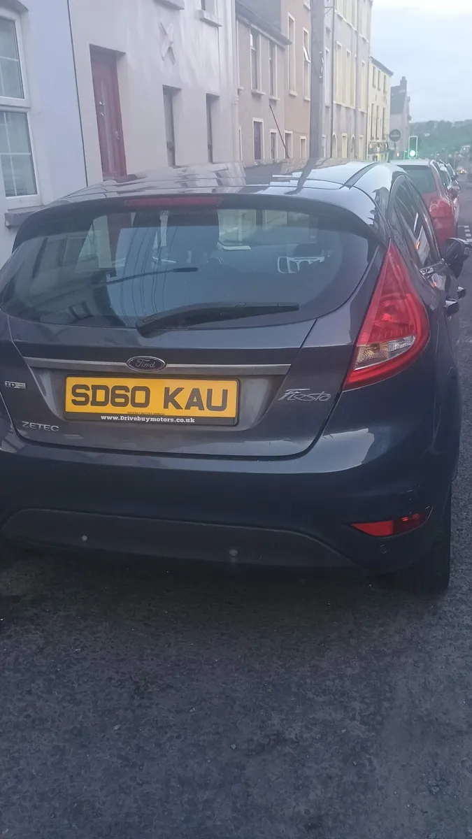2010 November ford fiesta - Image 2