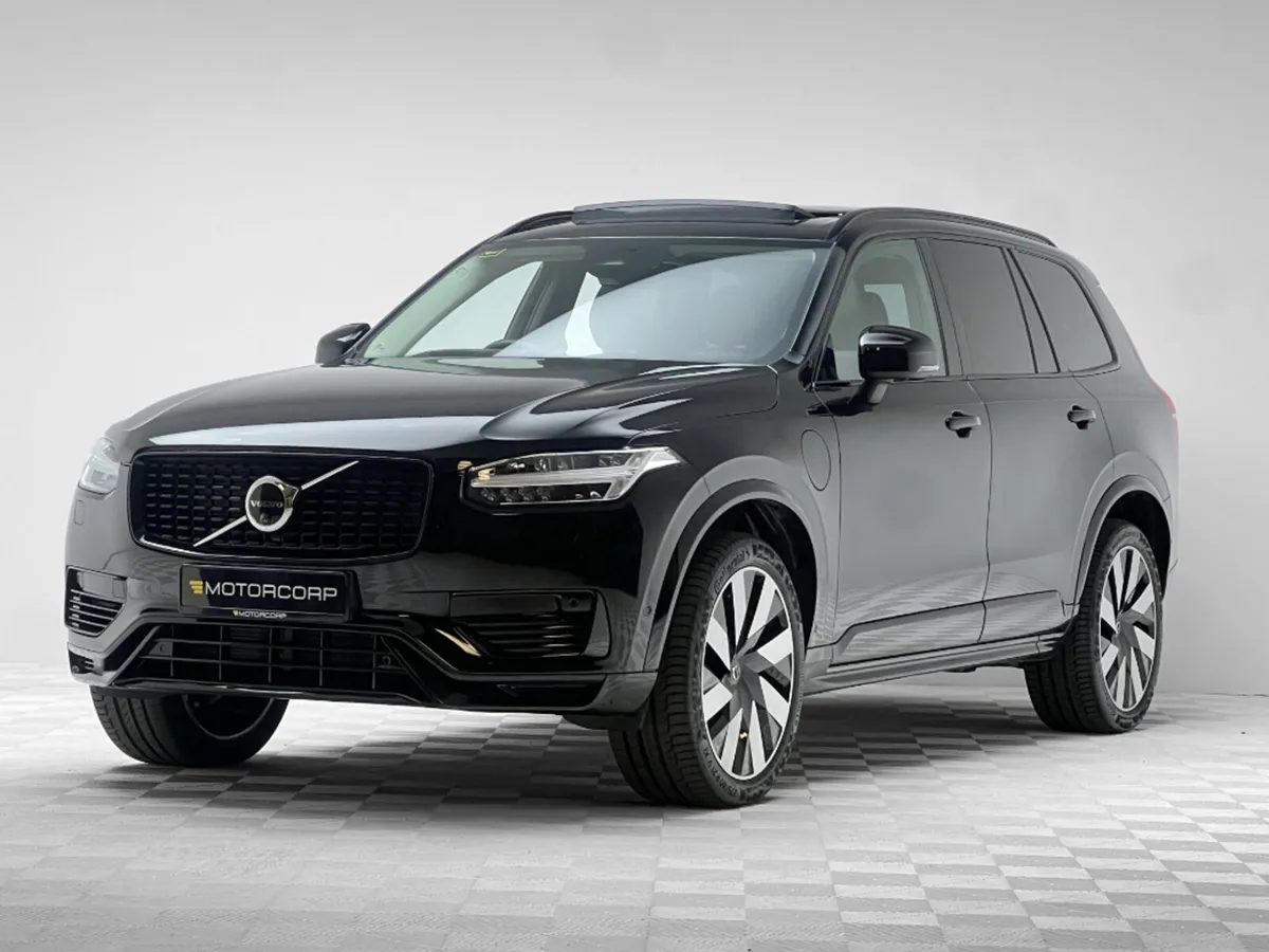 Volvo XC90 ULTRA DARK T8 RECHARGE 2.0 455HP PHEV - Image 3