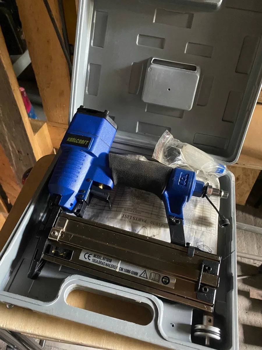 Air nail gun . - Image 3