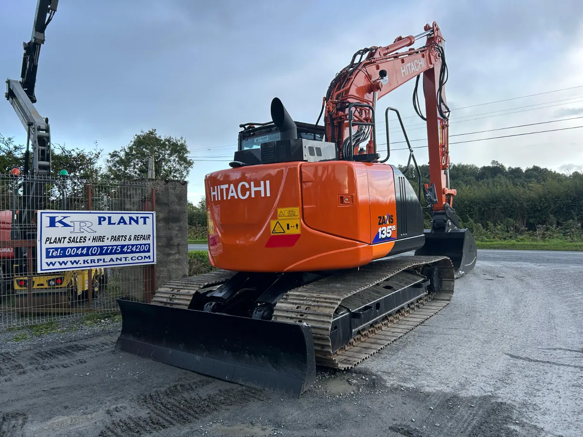 Hitachi ZX135US-6 Year 2020 - Image 3