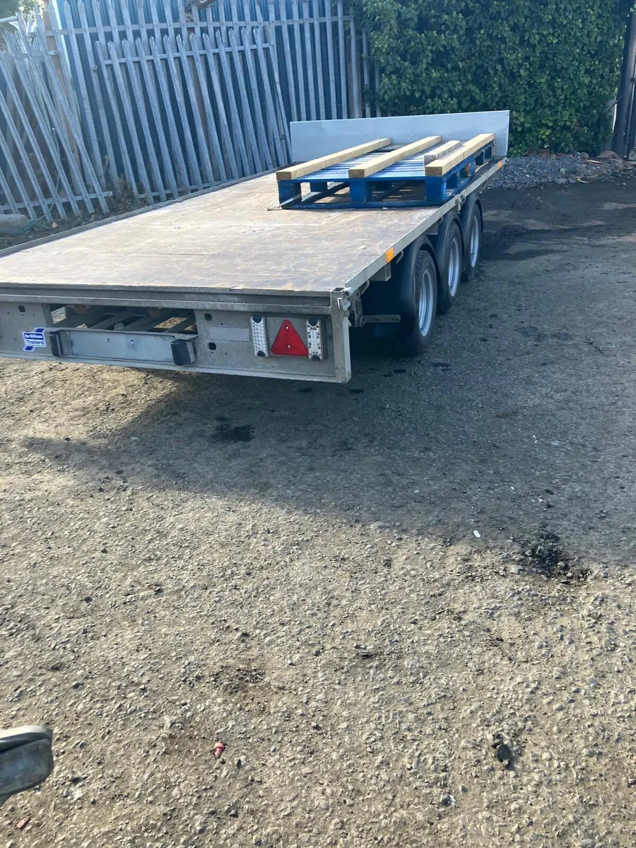 Ifor Williams 14ft flat bed trailer - Image 2
