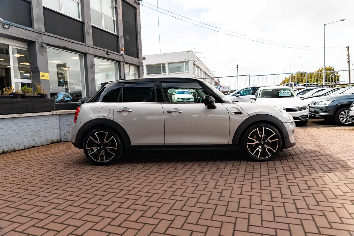 MINI COOPER 5DR HATCHBACK AUTOMATIC AS NEW CONDIT - Image 2
