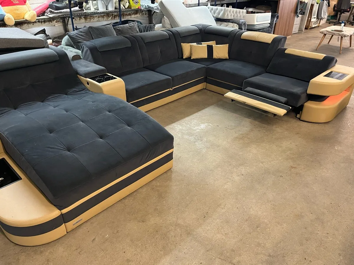 Xxxl sofa - Image 3