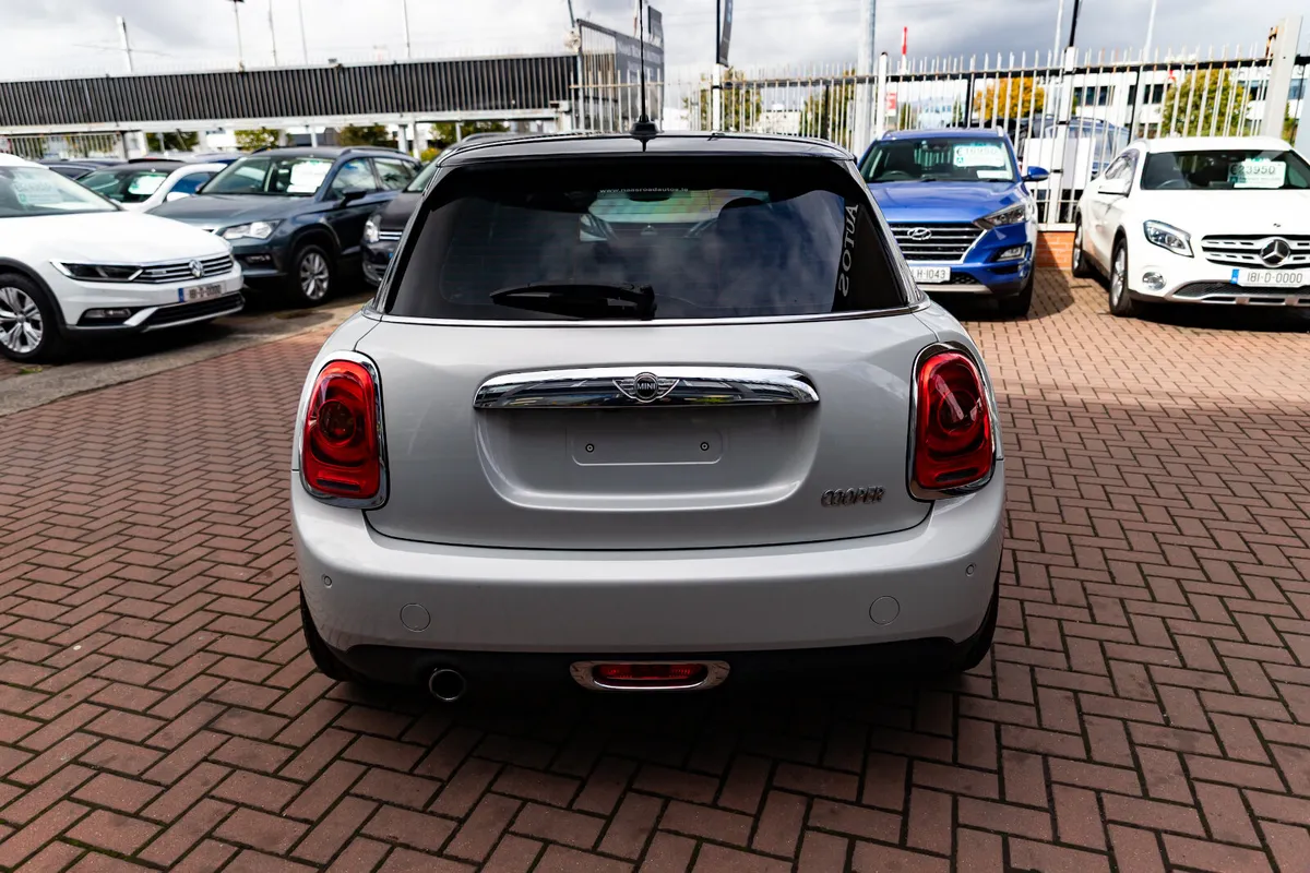MINI COOPER 5DR HATCHBACK AUTOMATIC AS NEW CONDIT - Image 4