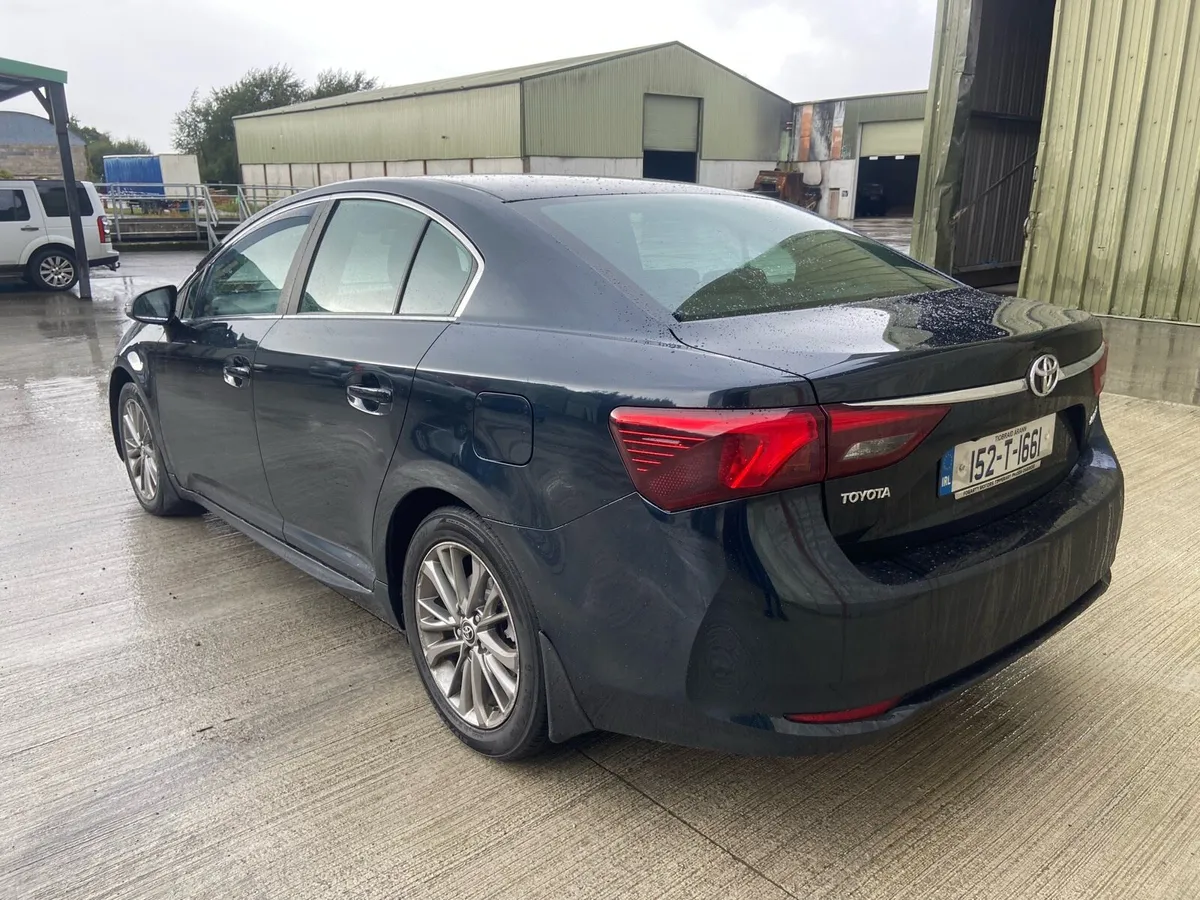 2015 Toyota avensis - Image 4