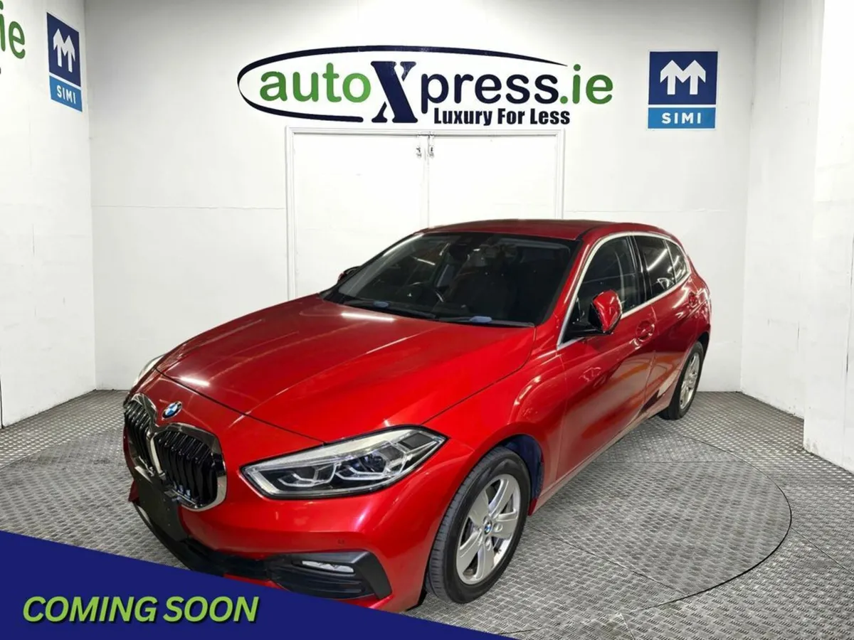 BMW 1-Series 118D PLAY Automatic, Reversing camera - Image 1