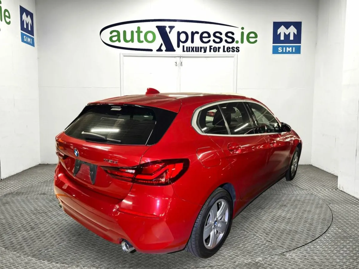 BMW 1-Series 118D PLAY Automatic, Reversing camera - Image 3