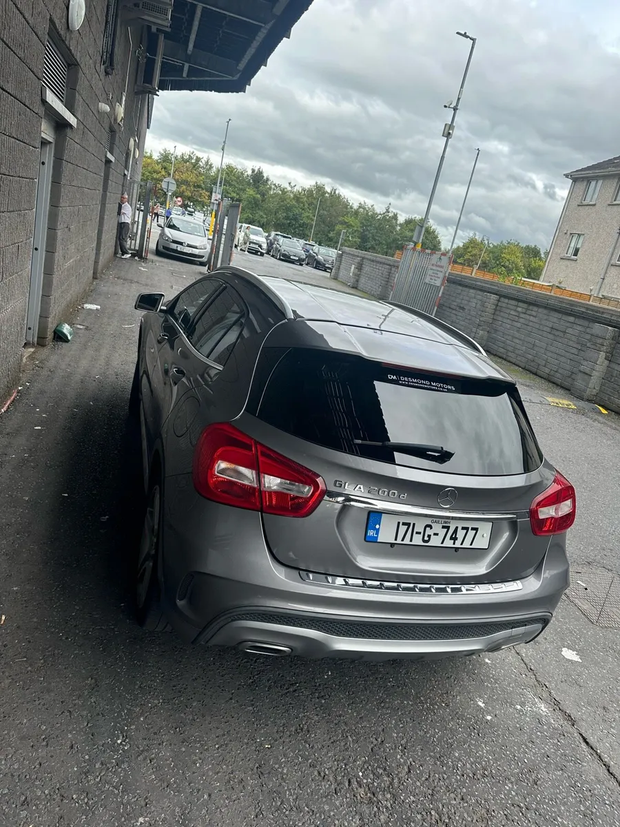 Mercedes Benz 2017 GLA AMG 2.1 L diesel 200D - Image 3