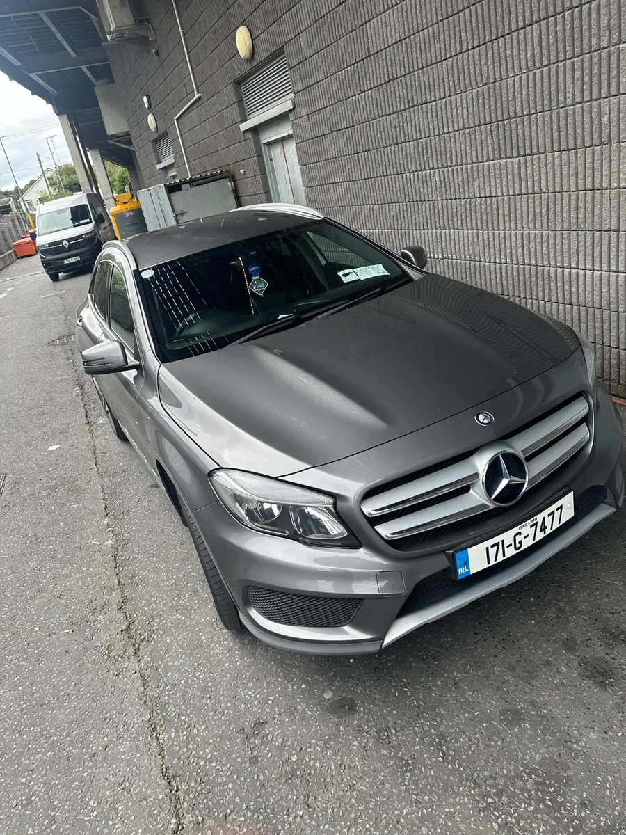 Mercedes Benz 2017 GLA AMG 2.1 L diesel 200D - Image 4