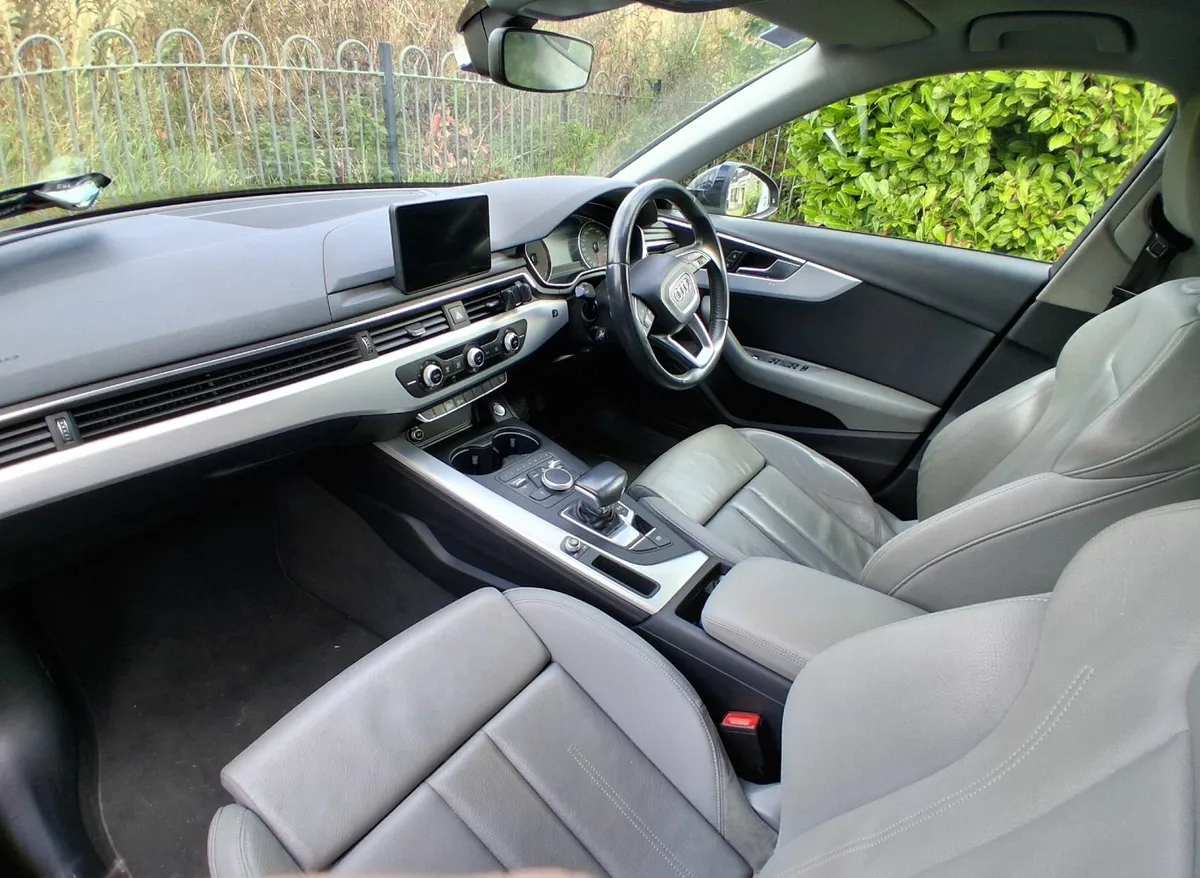 Audi A4 - Image 2