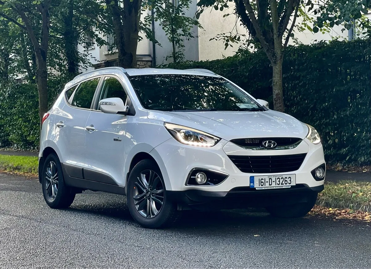 Hyundai ix35 Executive 1.7 Diesel | LOW KM - Image 2