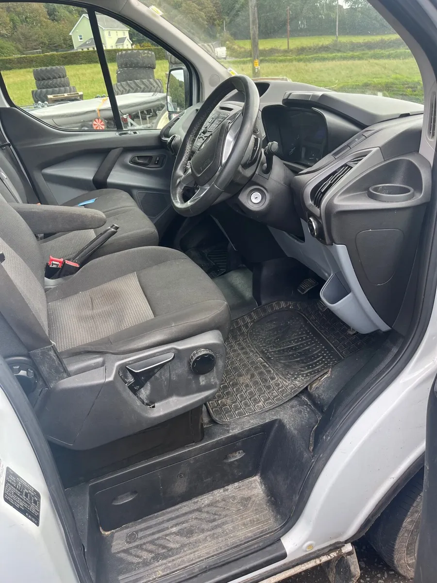 Ford transit costom - Image 1