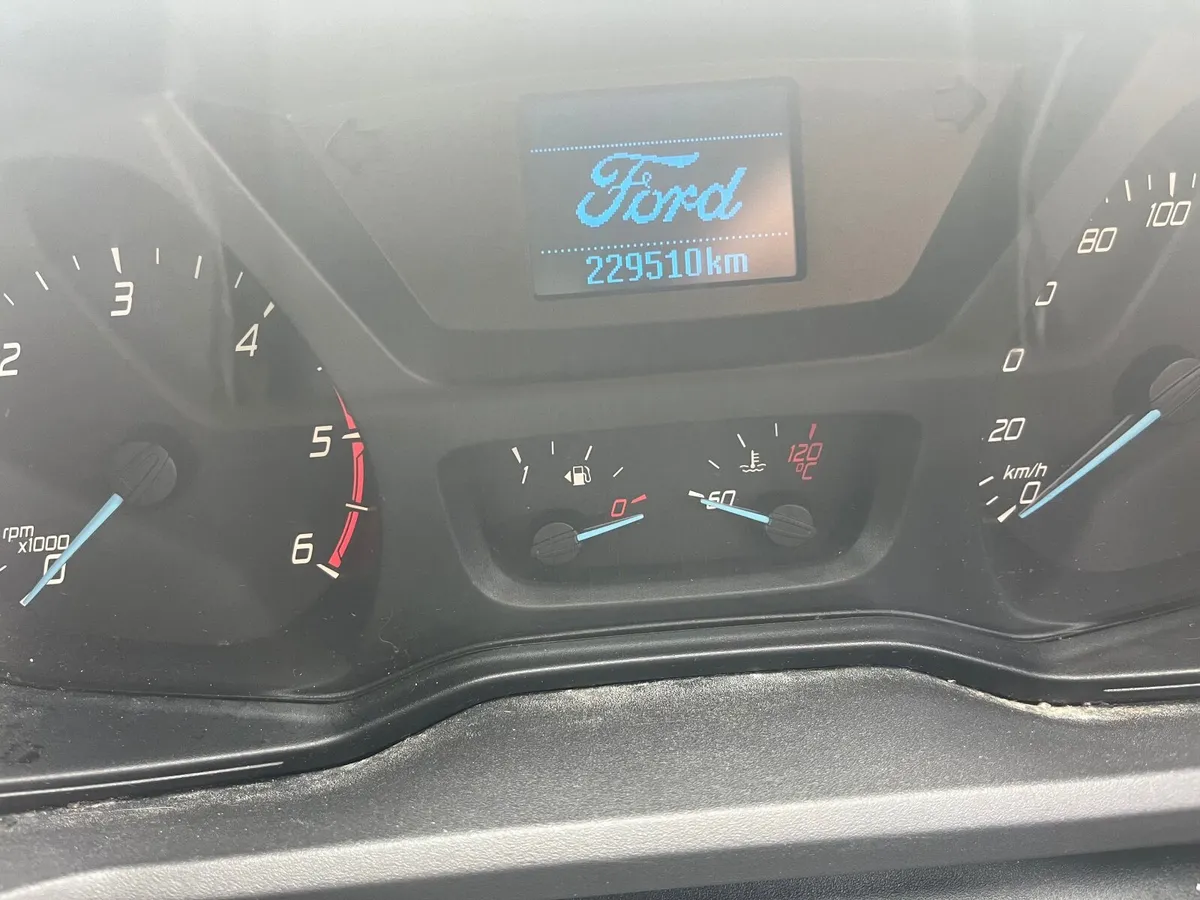Ford transit costom - Image 2