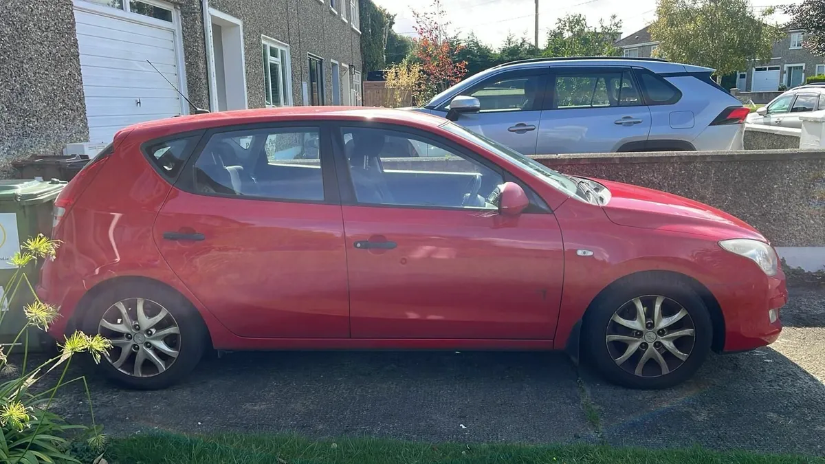Hyundai i30 2008 - Image 1