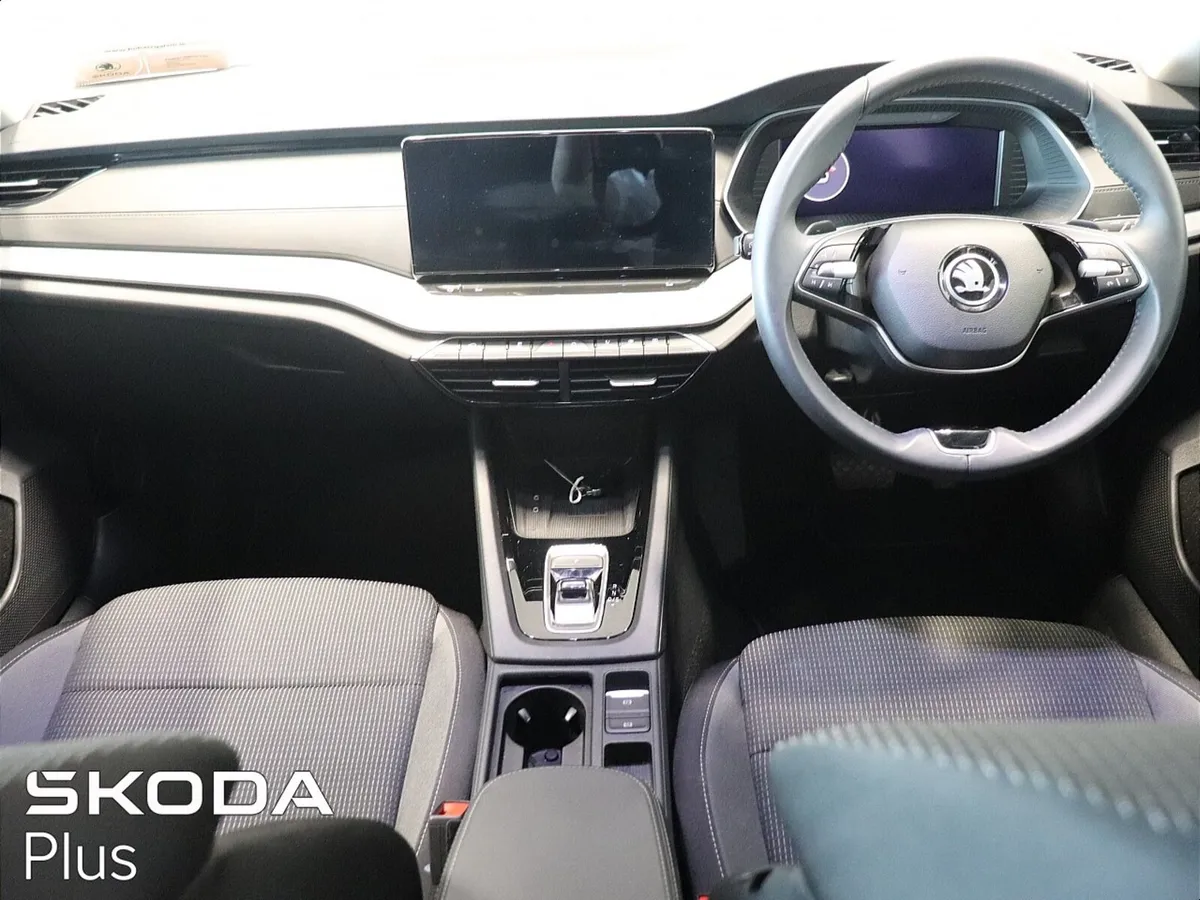 Octavia 1.5 TSI DSG SELECTION COMBI - Image 2