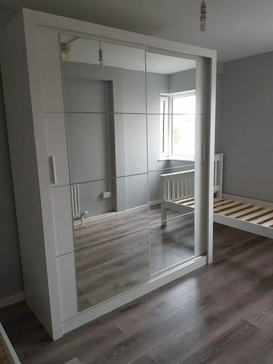 WARDROBES - Image 3
