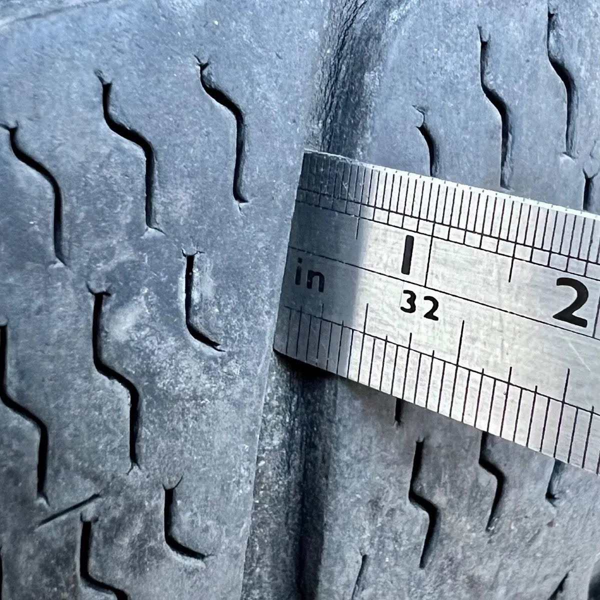 BMW 19 inch alloy wheels and winter tyres - Image 3