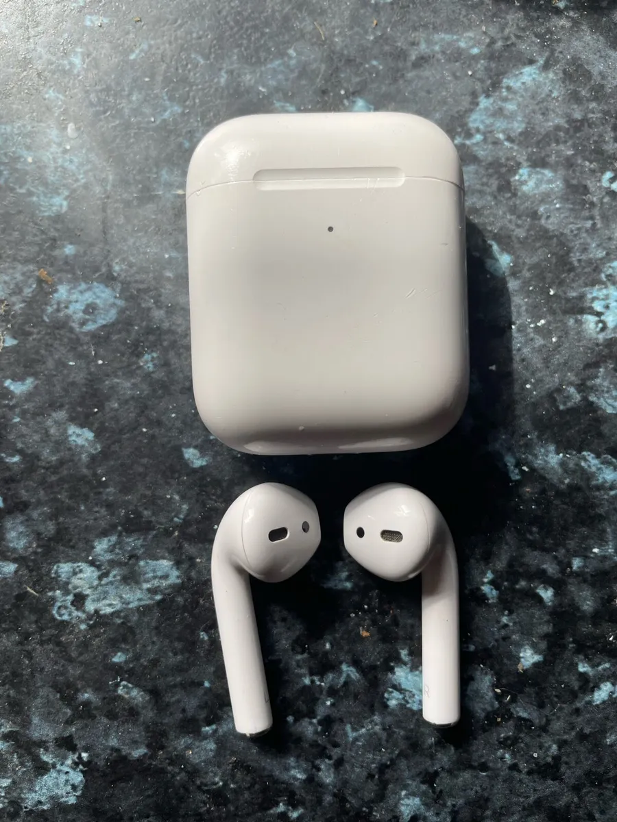AirPods - Image 1