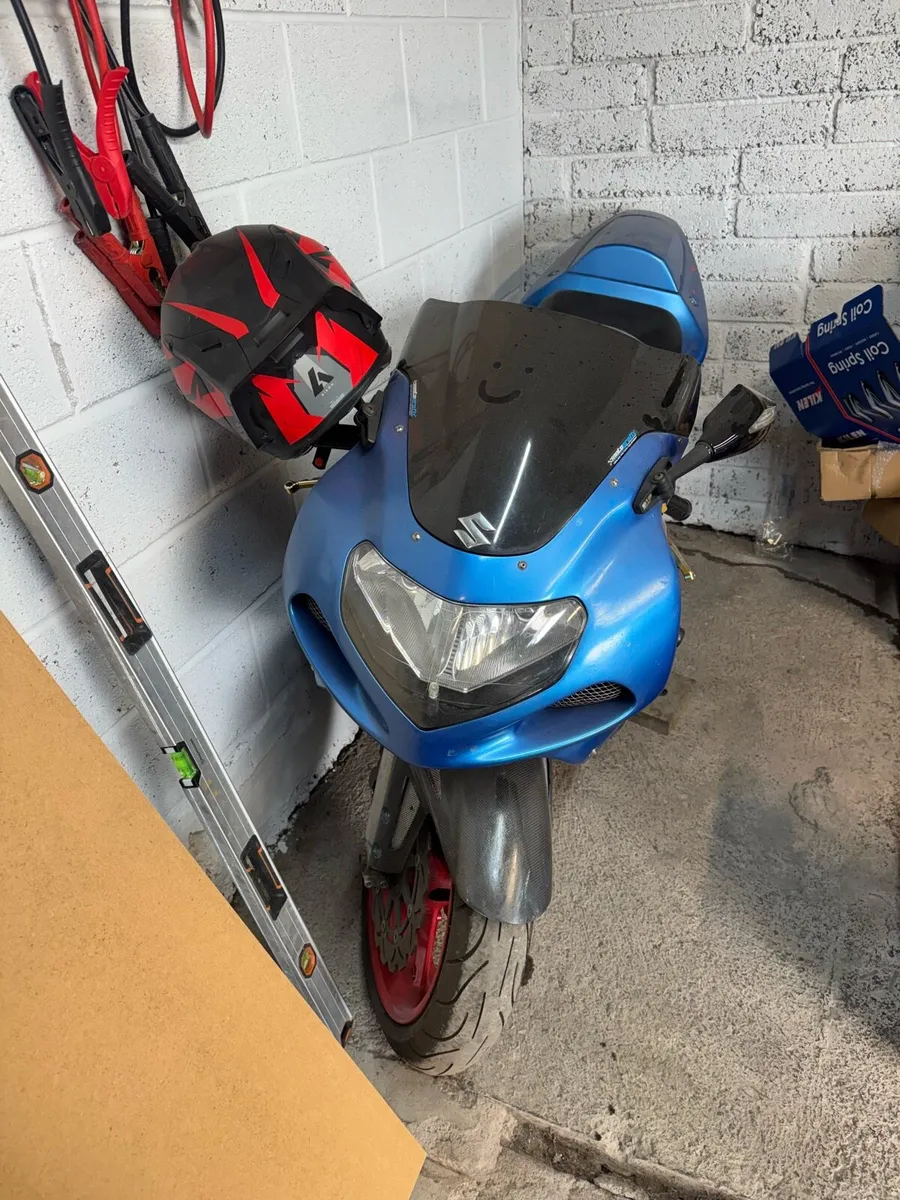SUZUKI GSXR 600cc 2002 - Image 3
